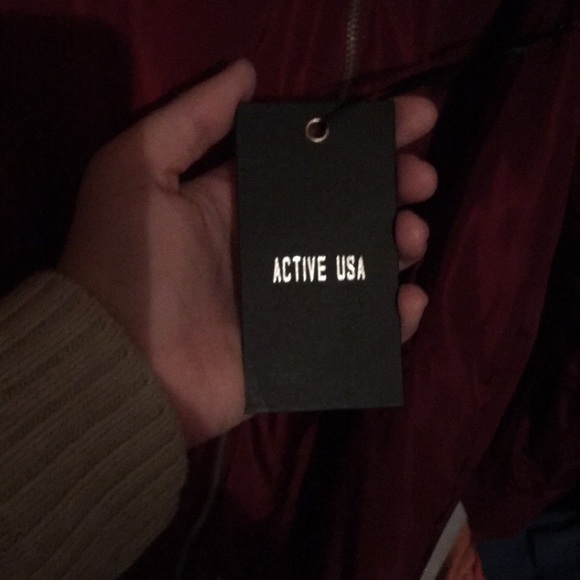 Maroon jacket - Picture 4 of 4